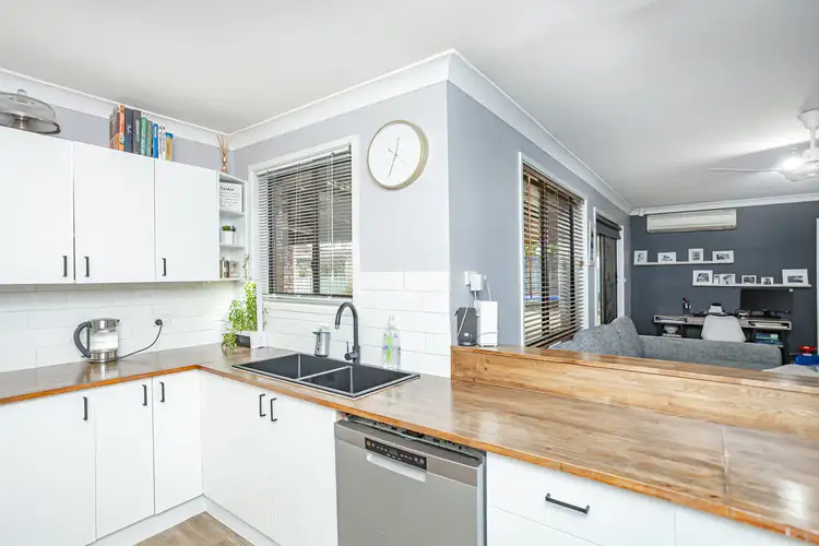2 Pennington Street, Raymond Terrace NSW 2324
