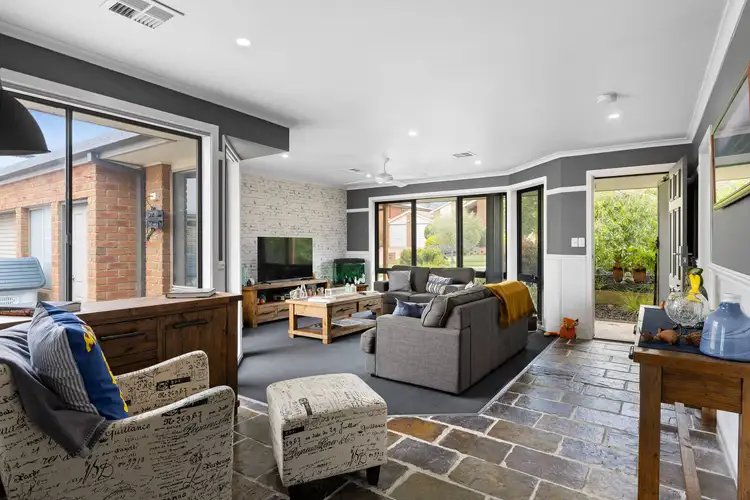 Sixth view of Homely house listing, 8 Solomon Court, Sunbury VIC 3429