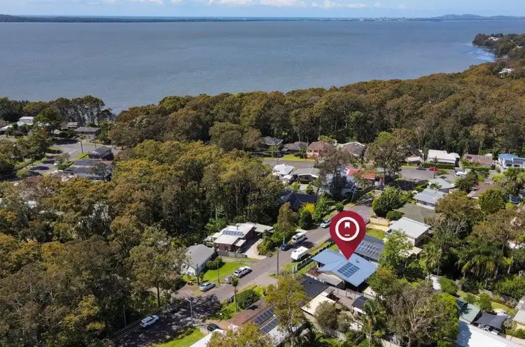 10 Margot Avenue, Gorokan NSW 2263