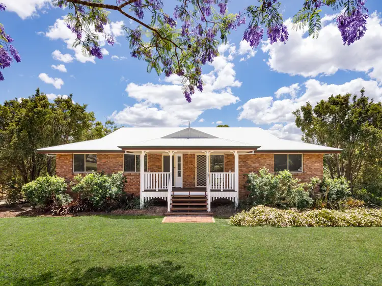 24 Pine County Place, Bellbowrie QLD 4070