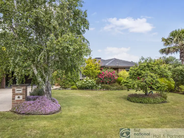18 Cloverset Avenue, Narre Warren VIC 3805