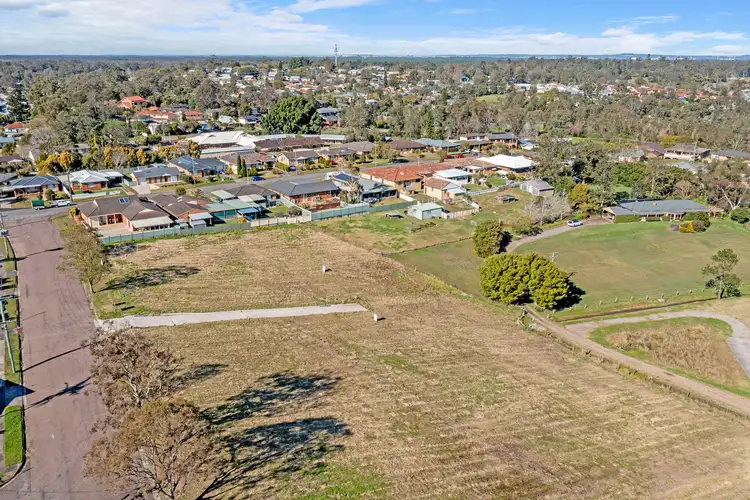 14 Binns Street, Raymond Terrace NSW 2324