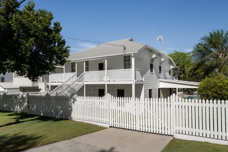 98 Amy Street, Hawthorne QLD 4171