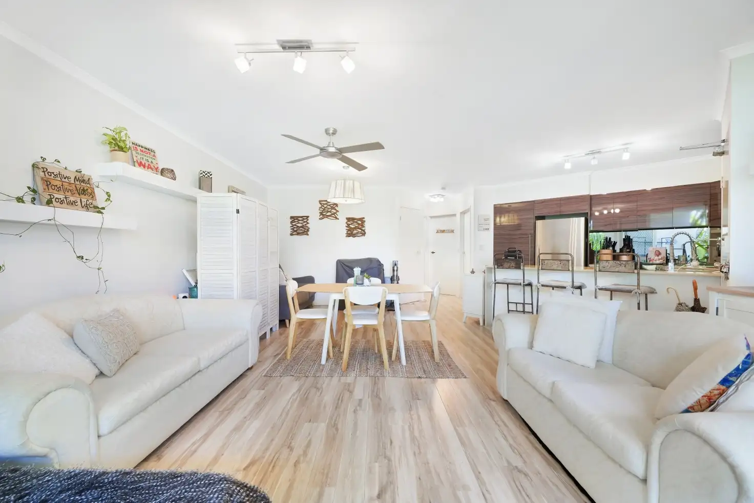 Main view of Homely apartment listing, 2/20 Ocean Street, Mermaid Beach QLD 4218