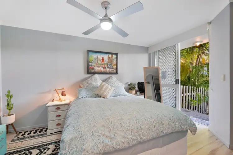 Fifth view of Homely apartment listing, 2/20 Ocean Street, Mermaid Beach QLD 4218