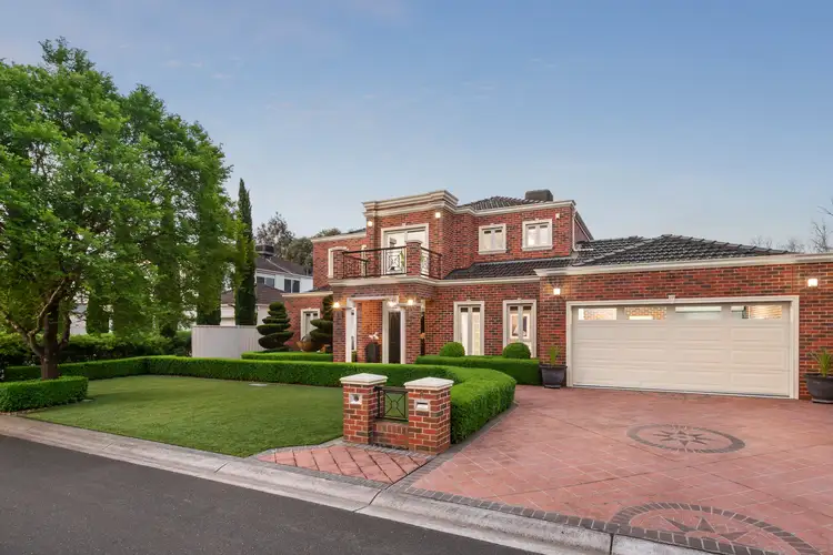 4 Jackson Place, Caroline Springs VIC 3023