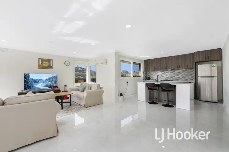 Fifth view of Homely house listing, 2 Simpson Court, Hallam VIC 3803