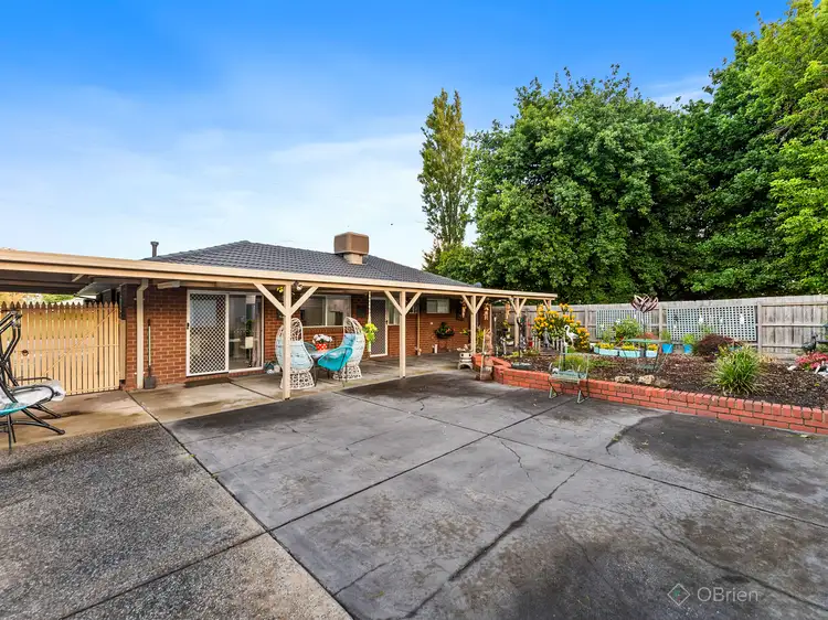 37 Craig Road, Junction Village VIC 3977