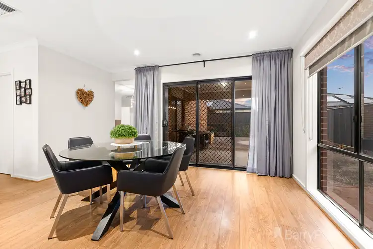 Sixth view of Homely house listing, 5 Hibernia Place, Cranbourne East VIC 3977