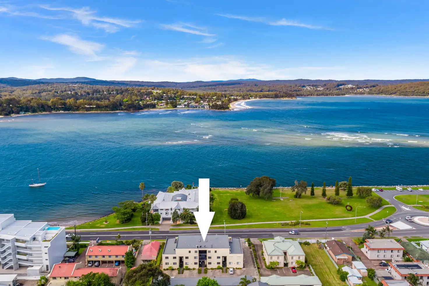 Main view of Homely unit listing, 3/40-46 Beach Road, Batemans Bay NSW 2536