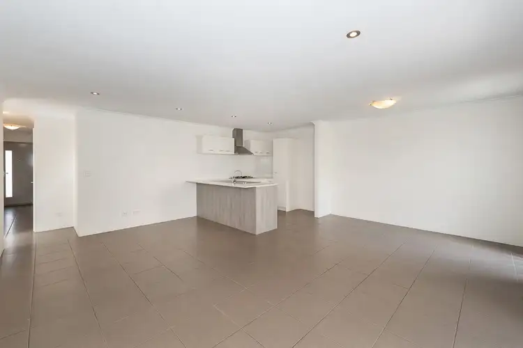 Seventh view of Homely house listing, 2/37 Maiden Way, Baldivis WA 6171