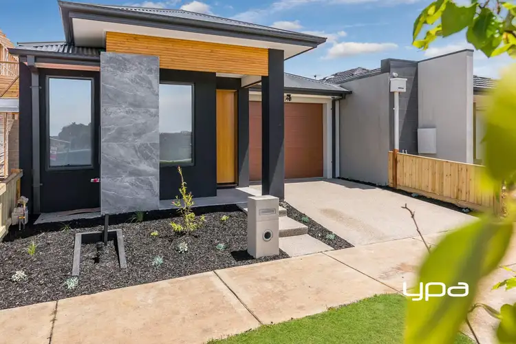 30 Jamaican Road, Sunbury VIC 3429
