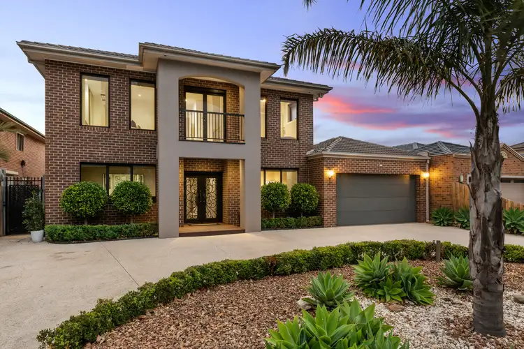 13 Highwood Drive, Hillside VIC 3037