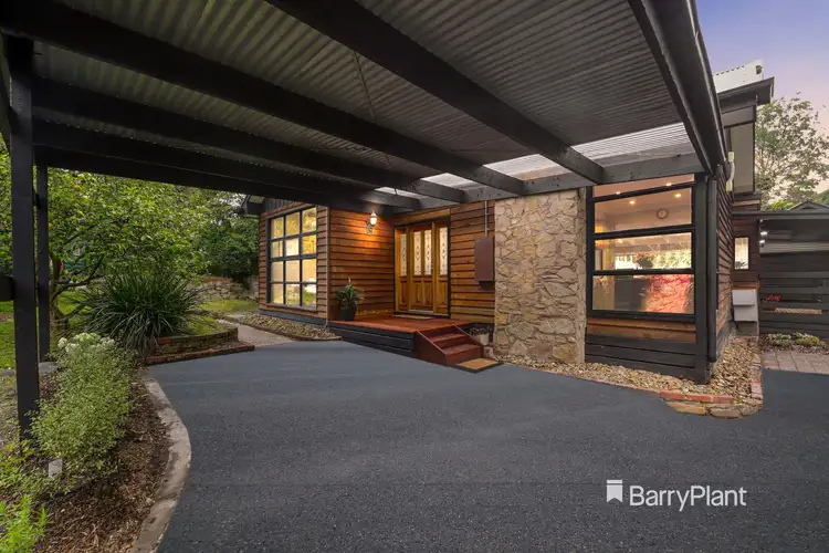 18 Elsie Grove, Mount Evelyn VIC 3796
