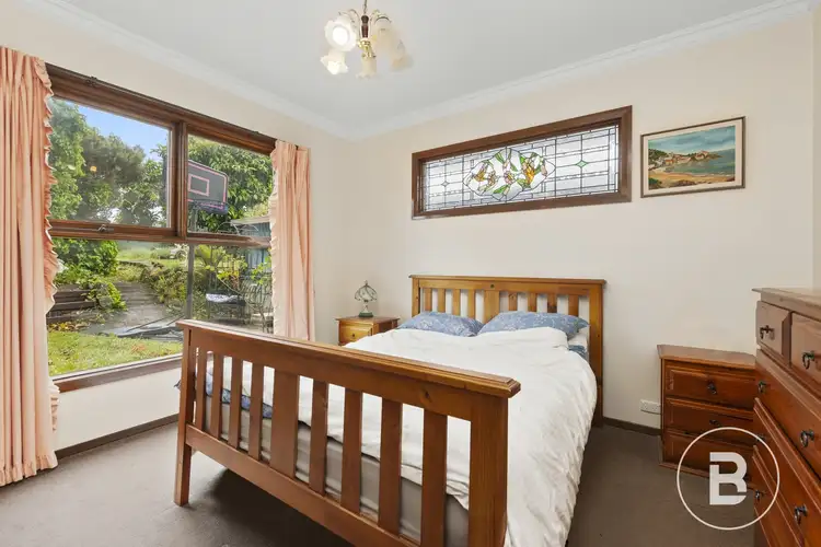 Sixth view of Homely house listing, 10 Jones Avenue, Mount Clear VIC 3350