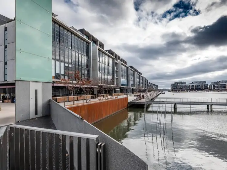 49/41 Eastlake Parade