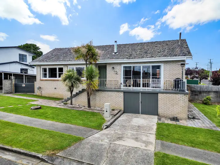 12 Helenwood Grove, Newnham TAS 7248