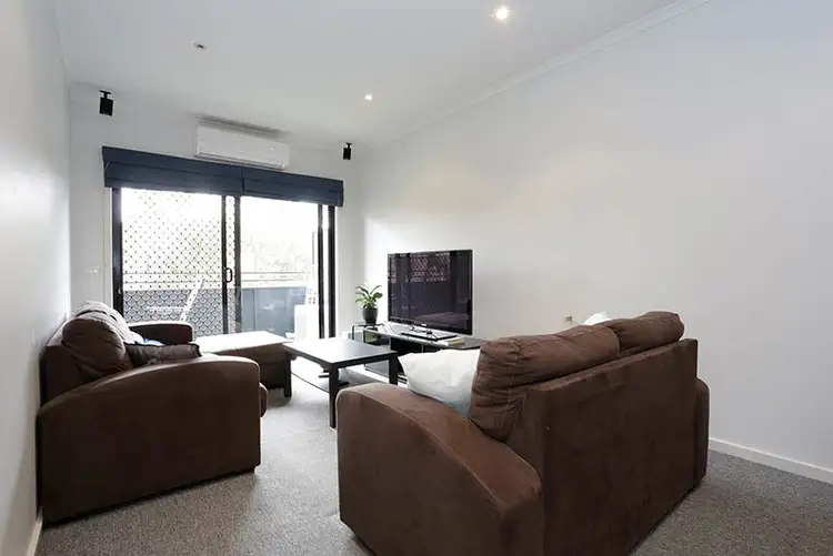 24/1 Eucalyptus Mews, Notting Hill VIC 3168