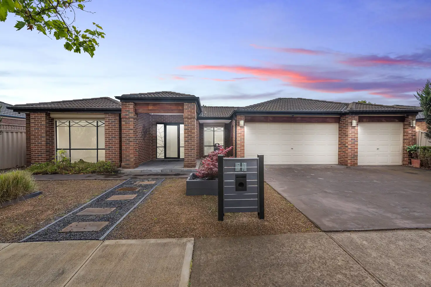 Main view of Homely house listing, 18 Summerhill Drive, Hillside VIC 3037