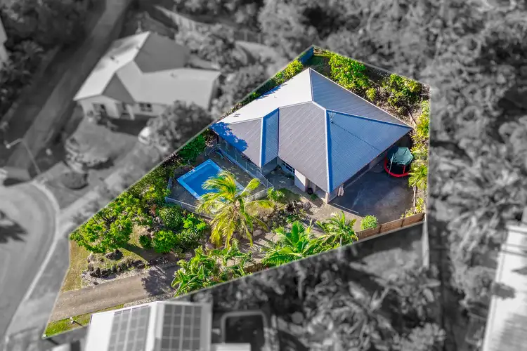 4 Bowen Street, Mount Sheridan QLD 4868
