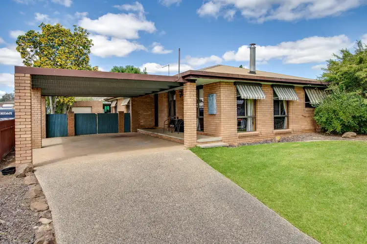 19 Garnet Circuit, Wodonga VIC 3690
