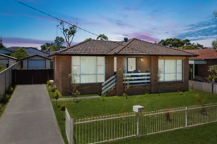 15 Dalton Avenue, Kanwal NSW 2259