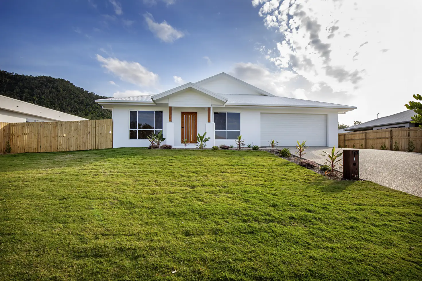 Main view of Homely house listing, 10 Mosswood Court, Cannon Valley QLD 4800