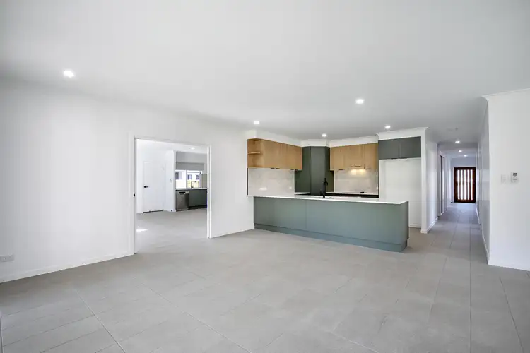 Third view of Homely house listing, 10 Mosswood Court, Cannon Valley QLD 4800