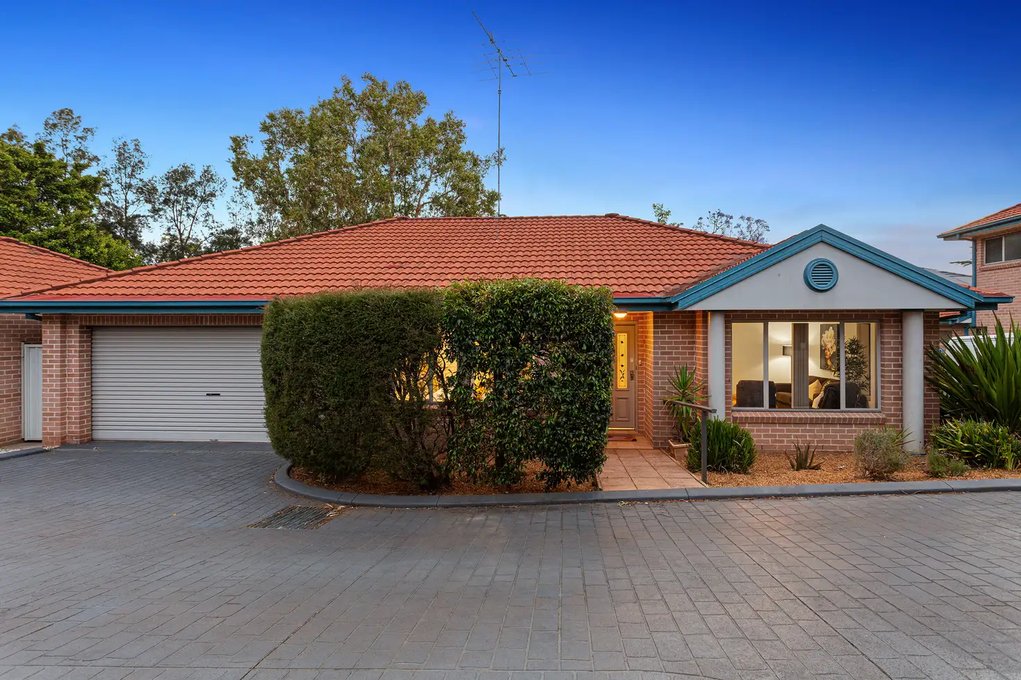 Main view of Homely villa listing, 8/90-92 Auburn Street, Sutherland NSW 2232