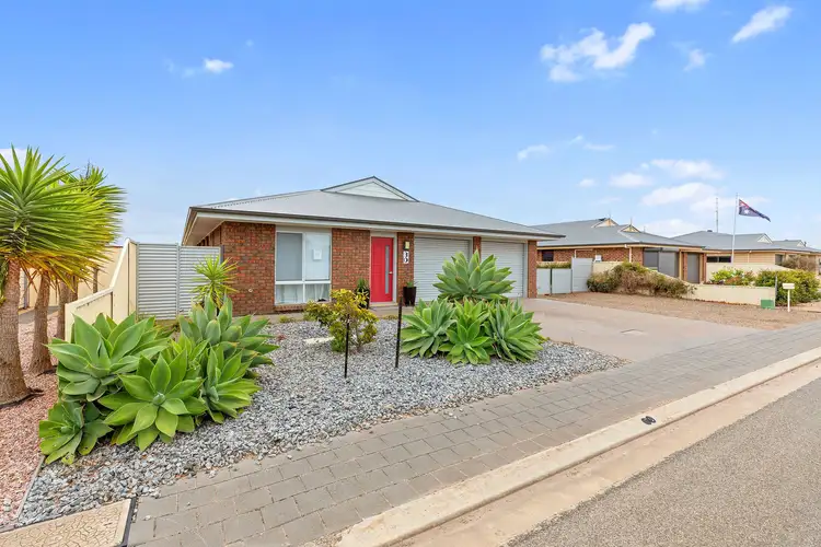 30 Lawrie Street, Tumby Bay SA 5605
