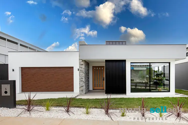 5 Ena Noel Street, Coombs ACT 2611