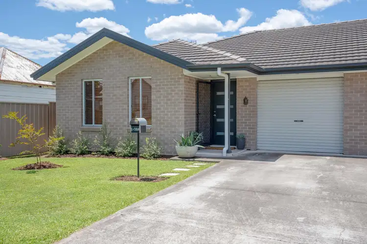 1/10A Second Street, Cessnock NSW 2325