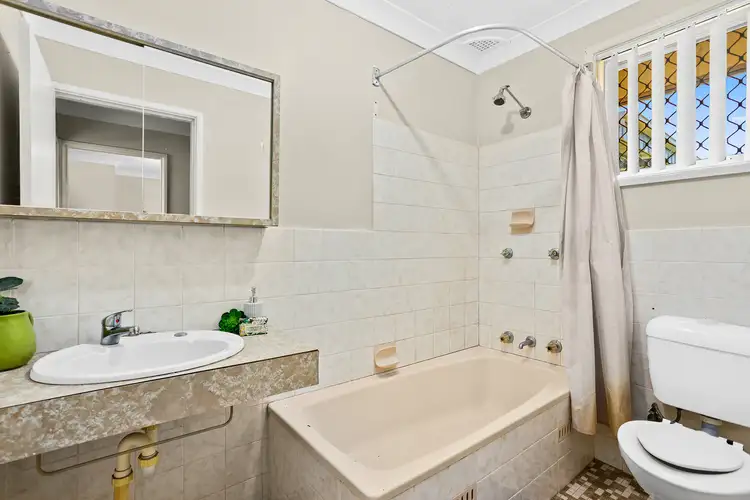 Sixth view of Homely apartment listing, 2/70 Donald Street, Fairy Meadow NSW 2519