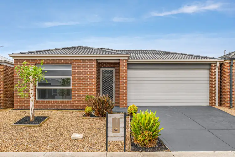 14 Universal Court, Diggers Rest VIC 3427