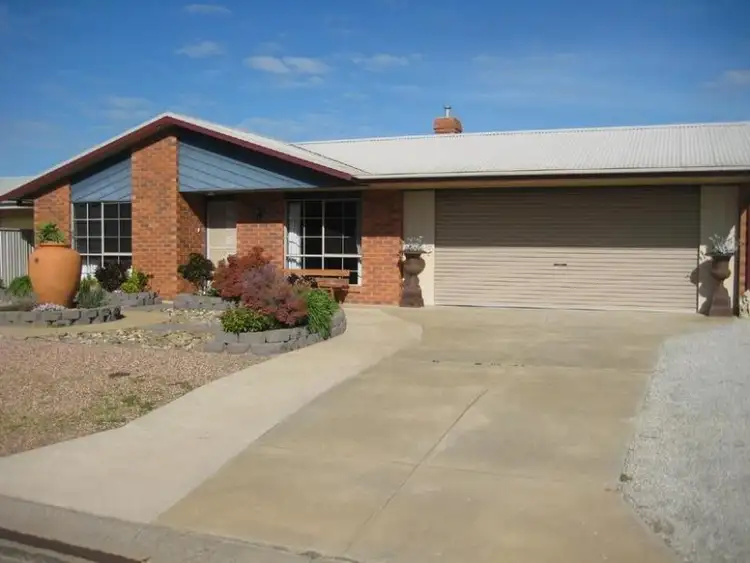 1 McMahon Place, Moama NSW 2731
