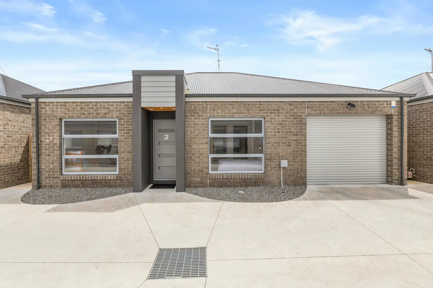 Main view of Homely unit listing, 2/5 Helms Street, Newcomb VIC 3219