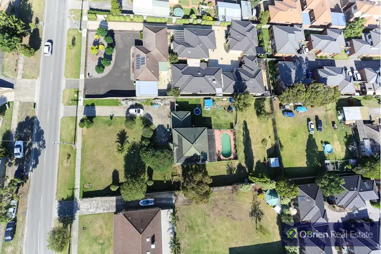 Fourth view of Homely house listing, 18 Huon Park Road, Cranbourne North VIC 3977