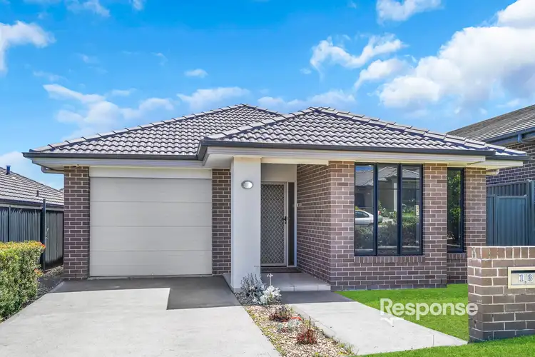 13 Flagship Ridge, Jordan Springs NSW 2747