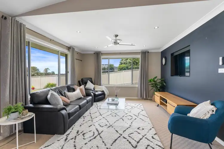 Sixth view of Homely house listing, 17 Stanley Close, Bolwarra Heights NSW 2320