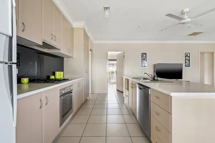 Fifth view of Homely house listing, 15 Maxwell Drive, Wahgunyah VIC 3687