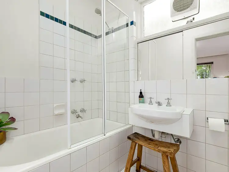 Sixth view of Homely apartment listing, 1/5 Addison Street, Elwood VIC 3184