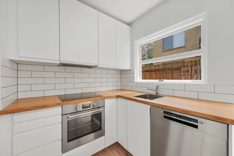 6/22 Lismore Avenue