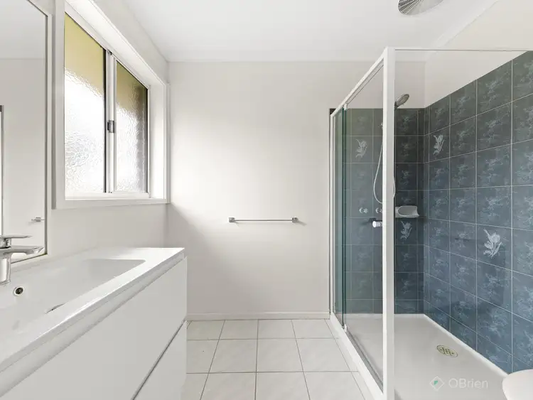 Fifth view of Homely house listing, 5 Flynn Court, Narre Warren South VIC 3805