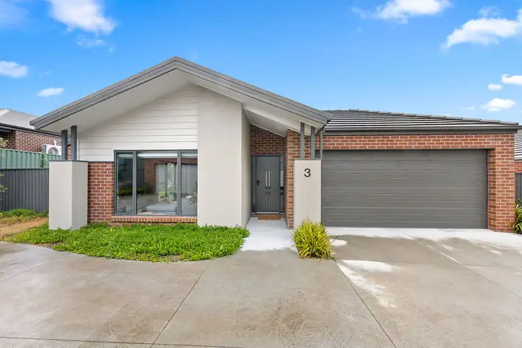 Main view of Homely unit listing, 3/305a Lylia Avenue, Mount Clear VIC 3350