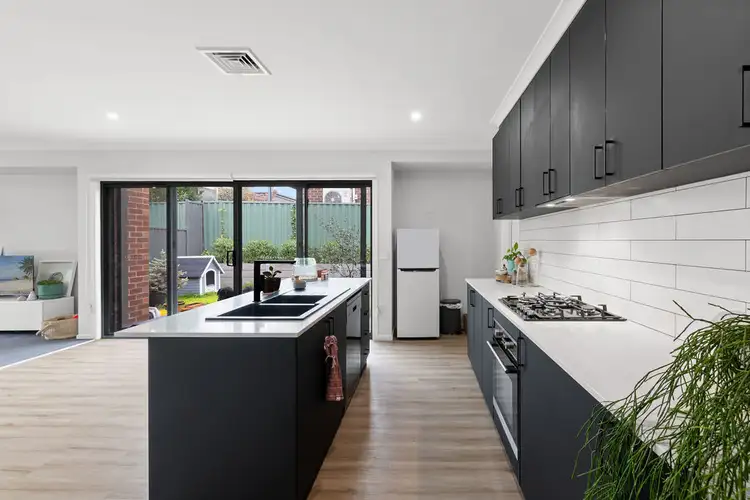 Fifth view of Homely unit listing, 3/305a Lylia Avenue, Mount Clear VIC 3350