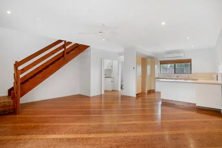 2/28 Mimosa Street, Holloways Beach QLD 4878