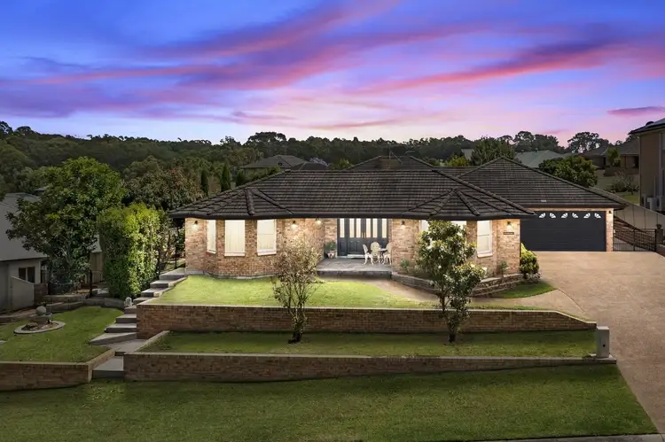 25 Amber Grove, Bolwarra Heights NSW 2320