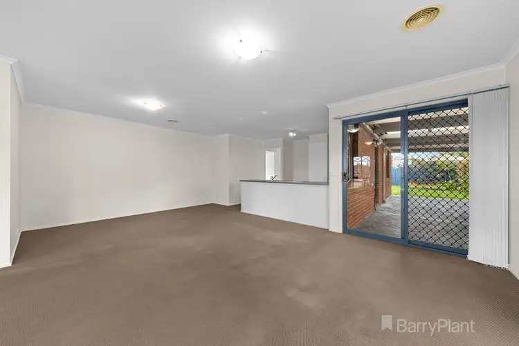 Fourth view of Homely house listing, 7 Kingsdale Crescent, Pakenham VIC 3810