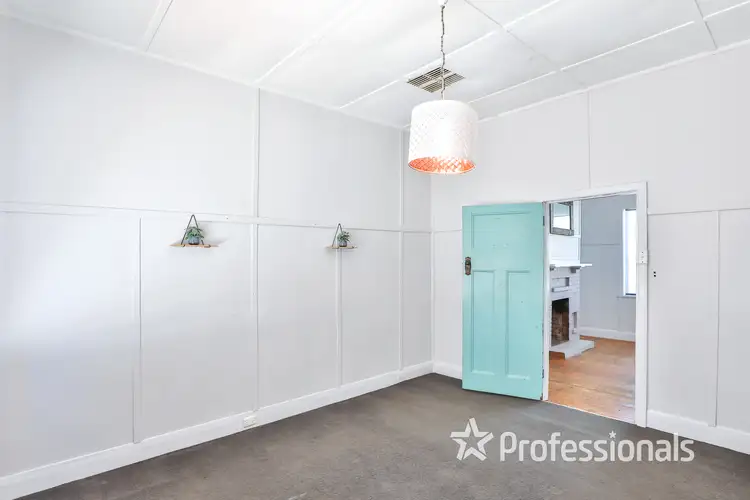 Sixth view of Homely house listing, 9 Kiewa Avenue, Red Cliffs VIC 3496