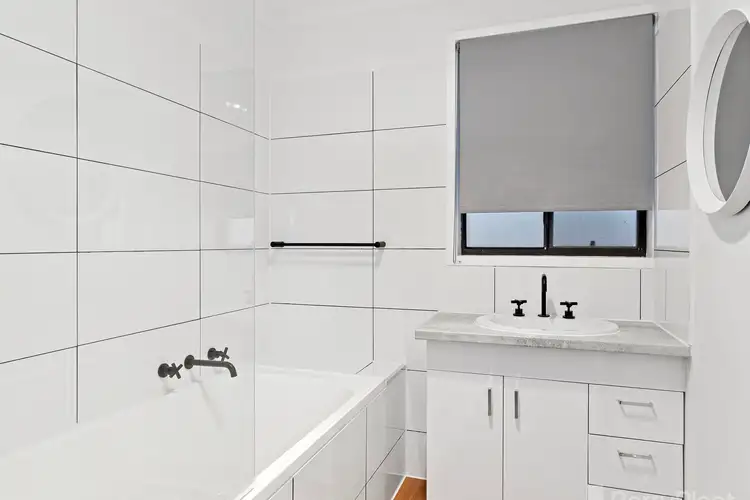 Fifth view of Homely house listing, 1 Mayo Court, Golden Square VIC 3555